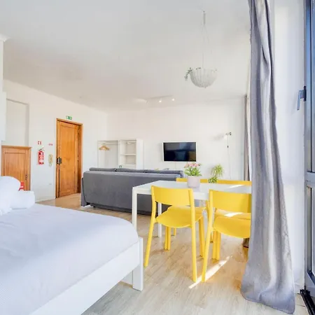 Travel & Live Alegria Apartments Porto Exterior photo